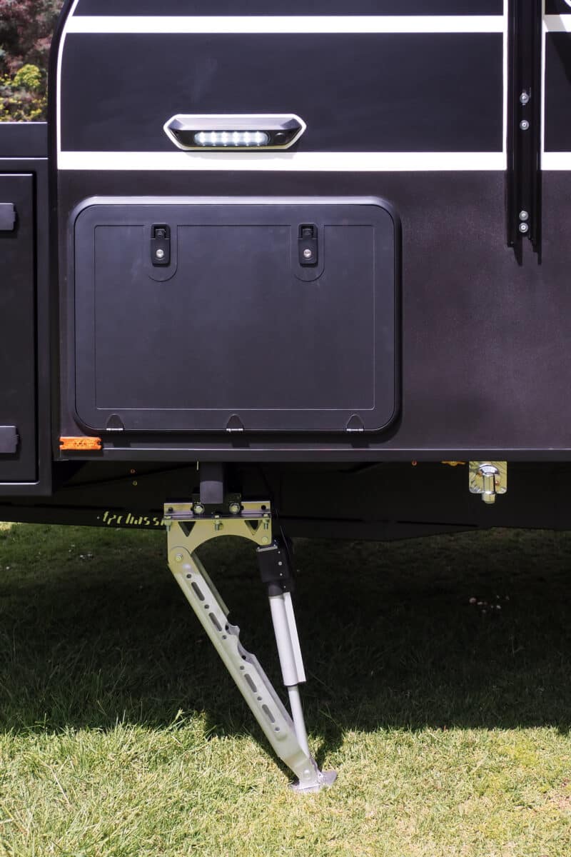 A closeup of the Electronic Stabiliser legs extended